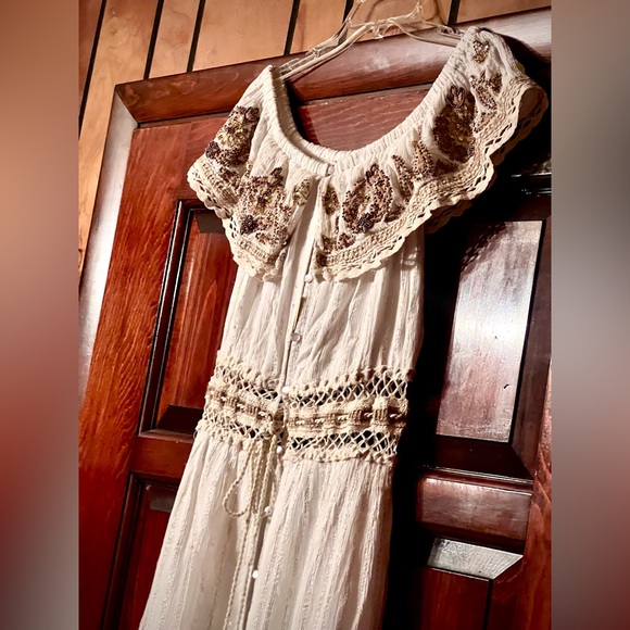 New NWT FRENCH WHITE BOHEMIAN COUNTRY OFF THE SHOULDER EMBROIDERED MAXI DRESS S - Picture 16 of 16